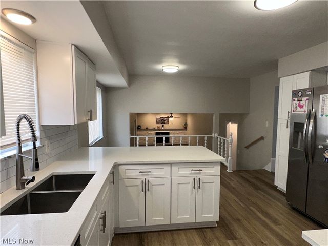 6506 Fairweather Drive, Cleveland, OH 44130