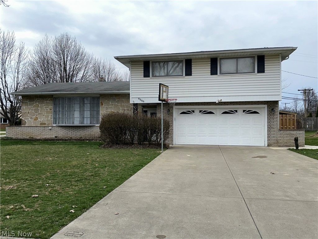 6506 Fairweather Drive, Cleveland, OH 44130