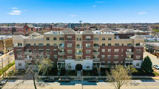 965 Rogers Street 104, Downers Grove, IL 60515