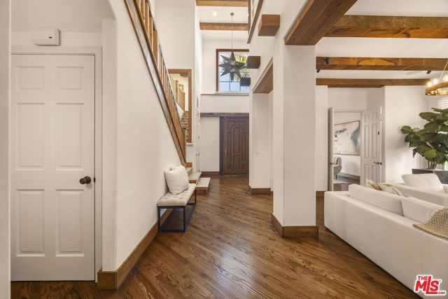 540 Dryad Road, Los Angeles, CA 90402