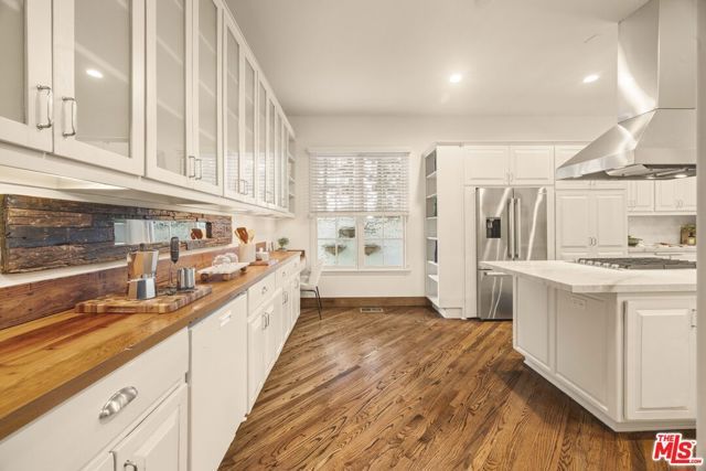 540 Dryad Road, Los Angeles, CA 90402