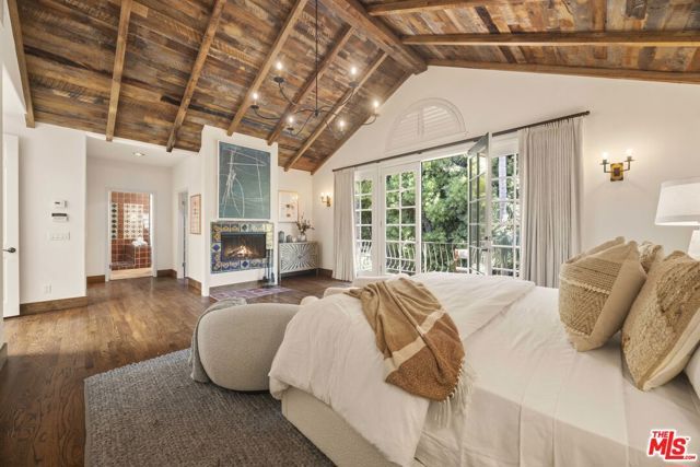 540 Dryad Road, Los Angeles, CA 90402