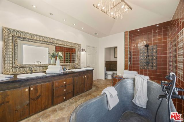 540 Dryad Road, Los Angeles, CA 90402