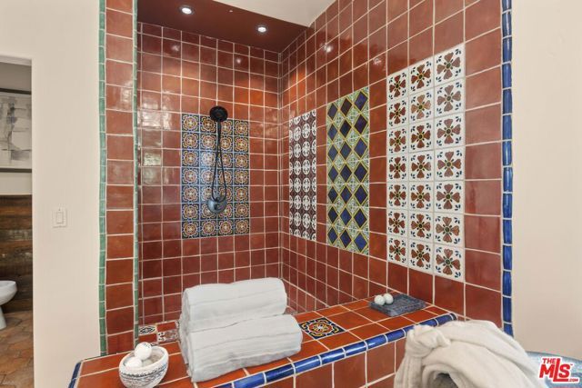 540 Dryad Road, Los Angeles, CA 90402