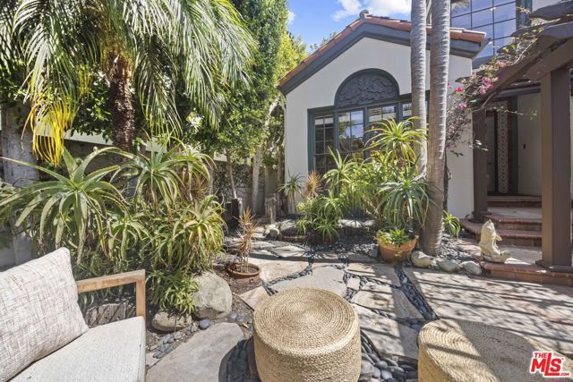 540 Dryad Road, Los Angeles, CA 90402