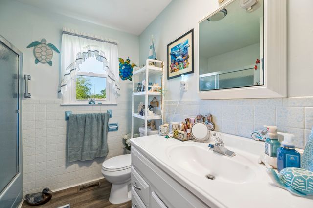 302 Highland Dr, Tullahoma, TN 37388