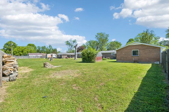 302 Highland Dr, Tullahoma, TN 37388