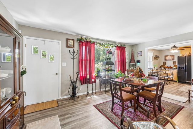 302 Highland Dr, Tullahoma, TN 37388