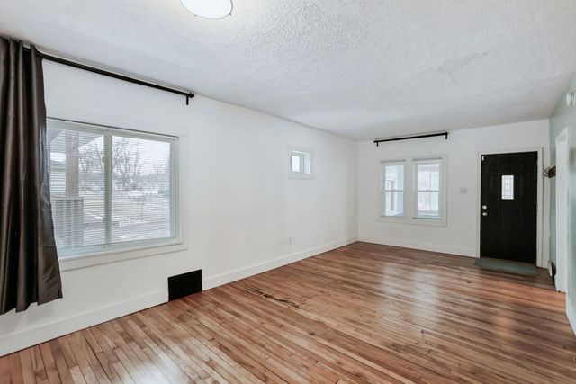 1010 Seminary Avenue, Saint Paul, MN 55104