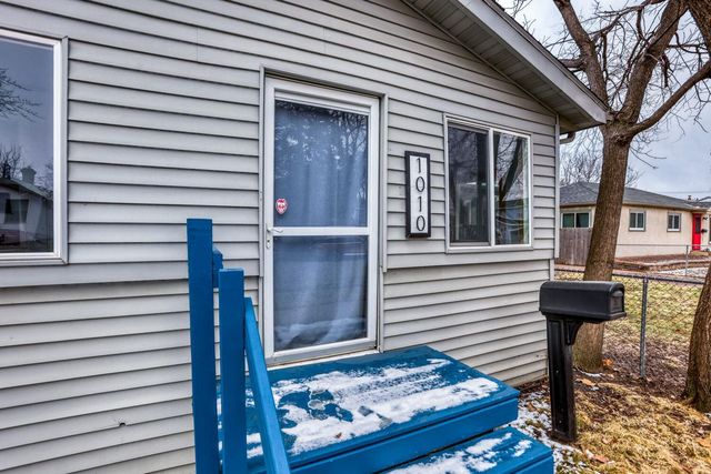 1010 Seminary Avenue, Saint Paul, MN 55104