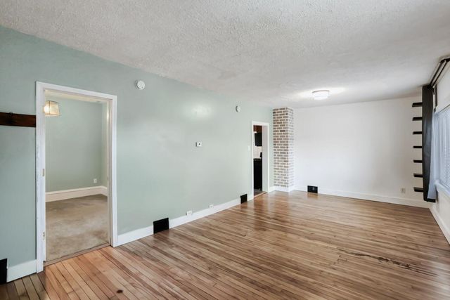 1010 Seminary Avenue, Saint Paul, MN 55104