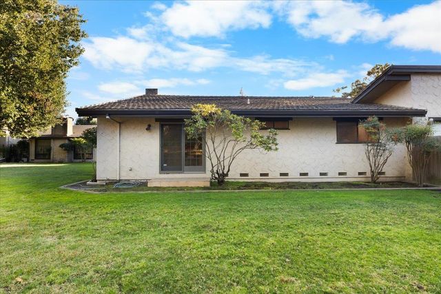 1744 Wyn Way, Lodi, CA 95240