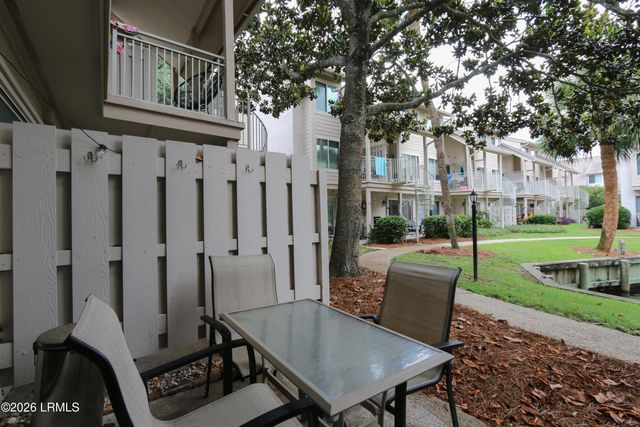 15 Deallyon Ave Apt 91, Hilton Head Island, SC 29928