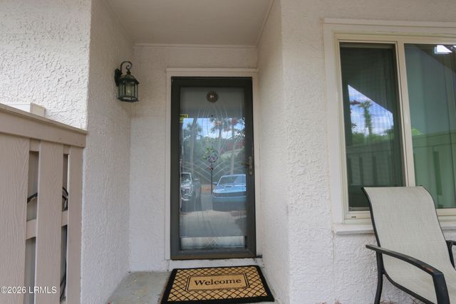15 Deallyon Ave Apt 91, Hilton Head Island, SC 29928