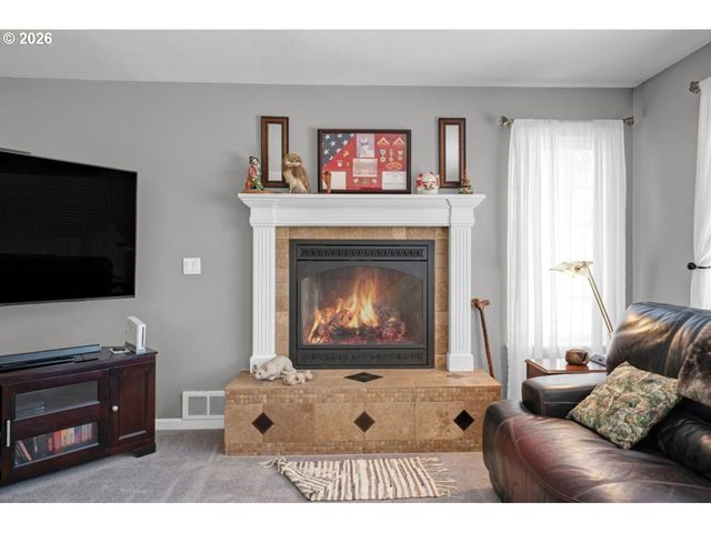 7 ONADOONE Ct, Florence, OR 97439