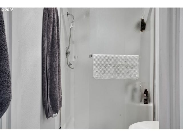 7 ONADOONE Ct, Florence, OR 97439