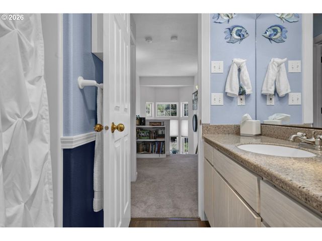 7 ONADOONE Ct, Florence, OR 97439