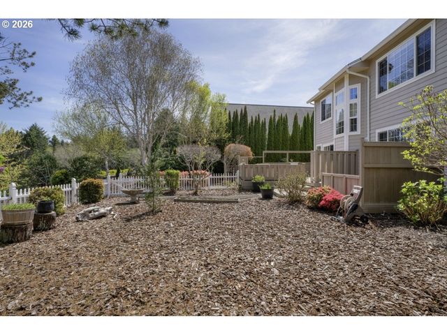 7 ONADOONE Ct, Florence, OR 97439