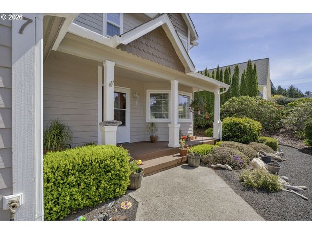 7 ONADOONE Ct, Florence, OR 97439
