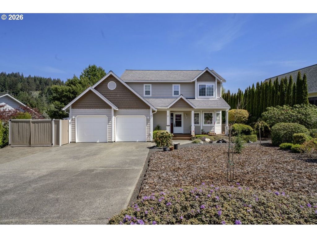 7 ONADOONE Ct, Florence, OR 97439