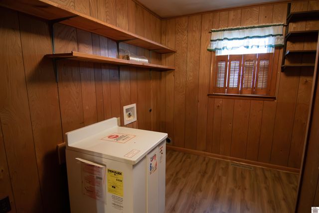 43 W 2nd Avenue, Calvert City, KY 42029