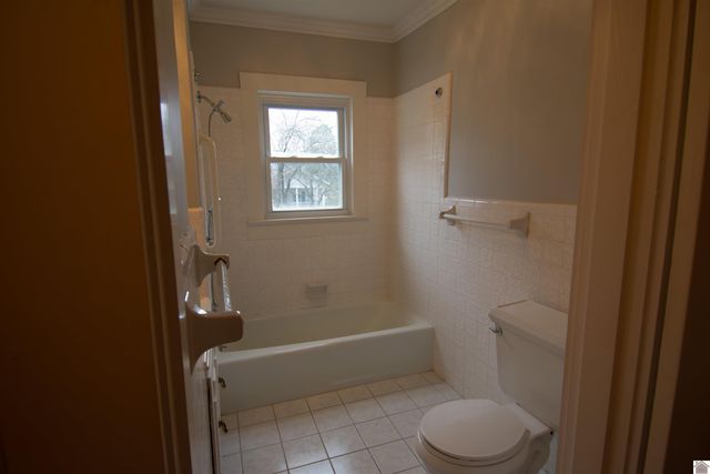 43 W 2nd Avenue, Calvert City, KY 42029