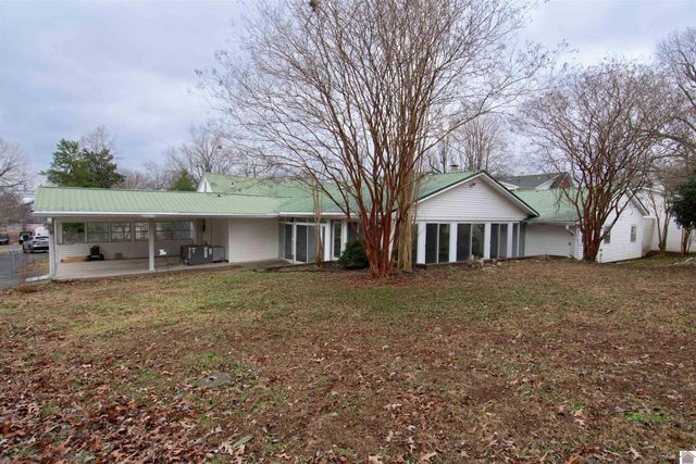 43 W 2nd Avenue, Calvert City, KY 42029