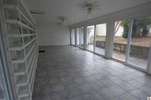 43 W 2nd Avenue, Calvert City, KY 42029