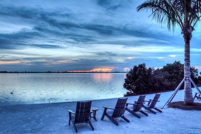 384 ARUBA CIRCLE 102, Bradenton, FL 34209