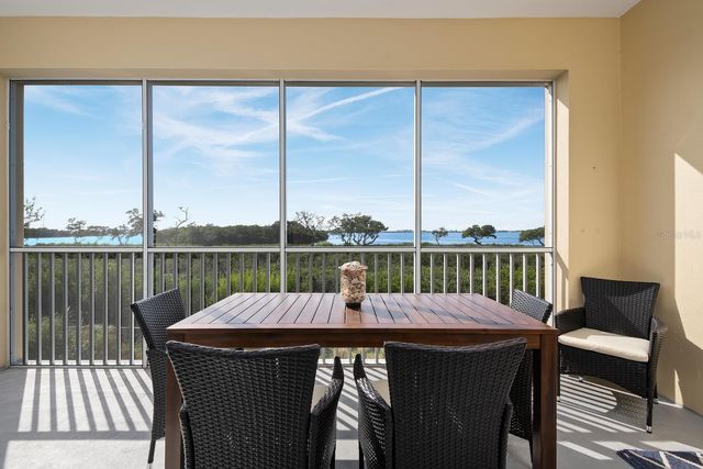 384 ARUBA CIRCLE 102, Bradenton, FL 34209