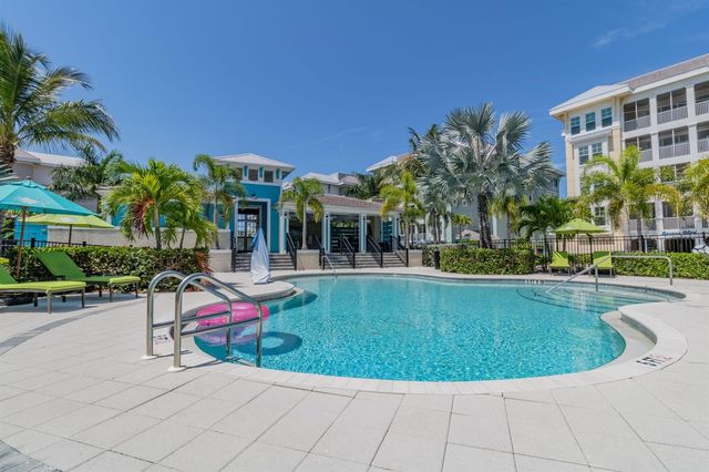 384 ARUBA CIRCLE 102, Bradenton, FL 34209