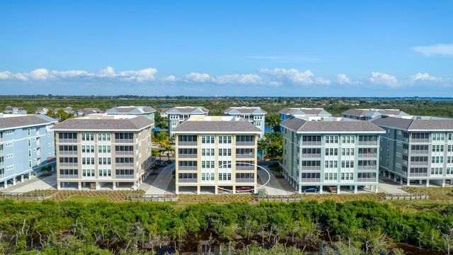 384 ARUBA CIRCLE 102, Bradenton, FL 34209