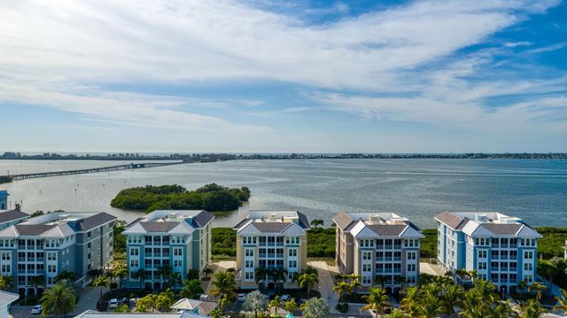 384 ARUBA CIRCLE 102, Bradenton, FL 34209