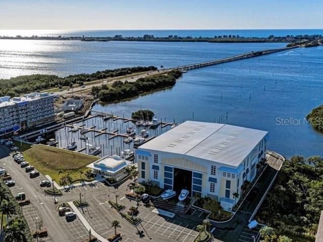 384 ARUBA CIRCLE 102, Bradenton, FL 34209