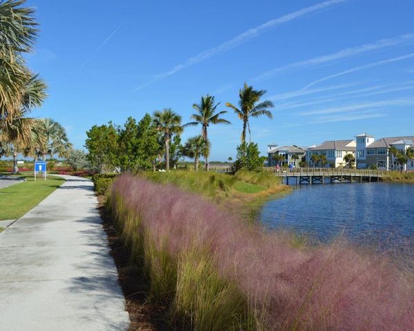 384 ARUBA CIRCLE 102, Bradenton, FL 34209
