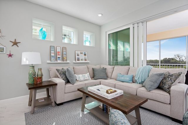 384 ARUBA CIRCLE 102, Bradenton, FL 34209