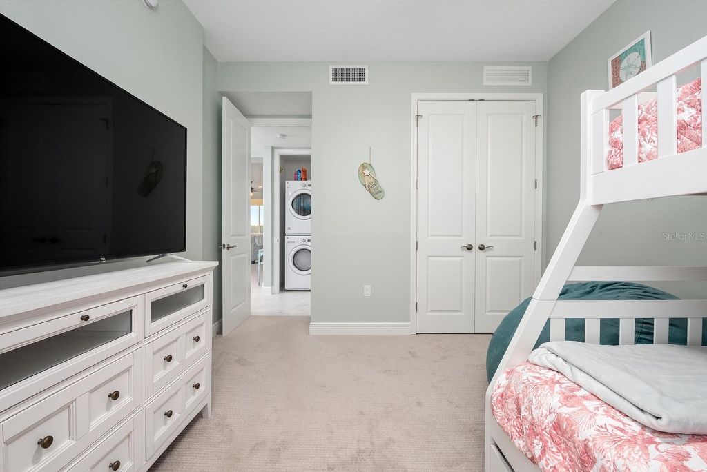 Image 24 of property listing at 384 ARUBA CIRCLE 102, Bradenton, FL 34209