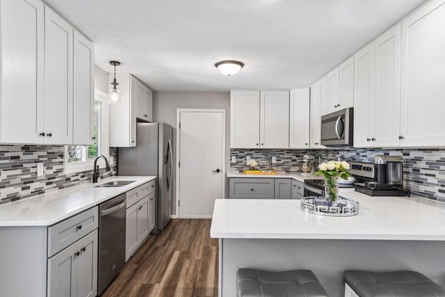2635 Norwood Lane N, Plymouth, MN 55441
