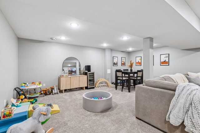 2635 Norwood Lane N, Plymouth, MN 55441