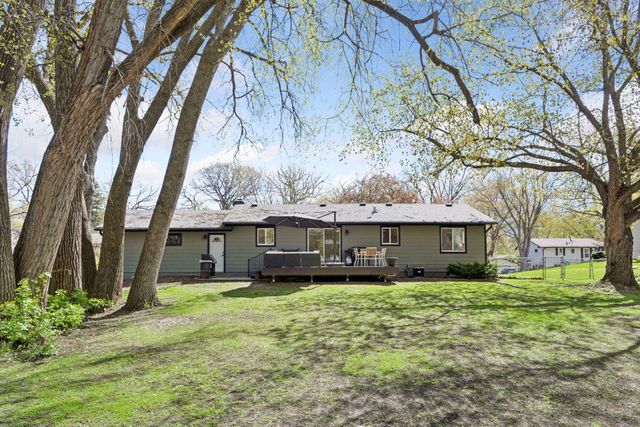 2635 Norwood Lane N, Plymouth, MN 55441