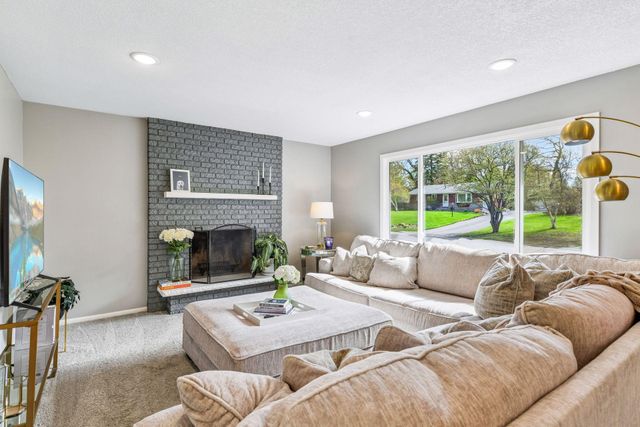 2635 Norwood Lane N, Plymouth, MN 55441