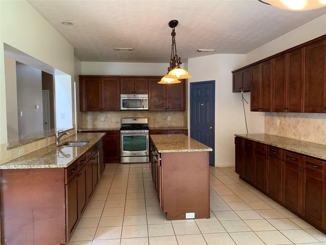 20703 Riviere Lane, Spring, TX 77388