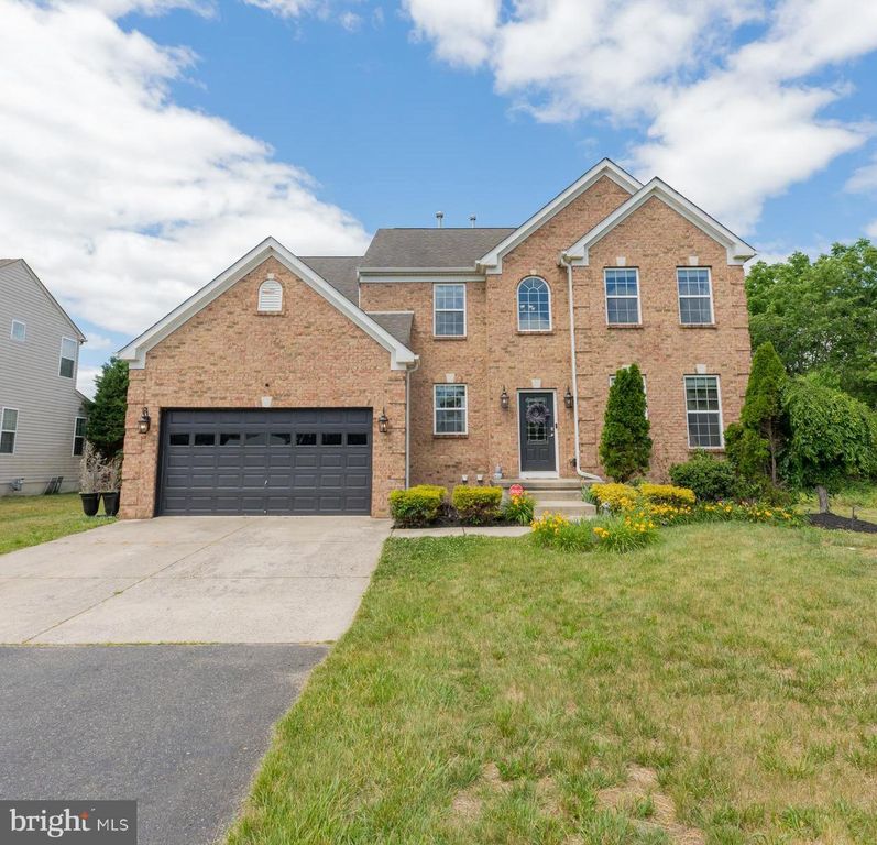 653 CHEWS LANDING RD, Sicklerville, NJ 08081