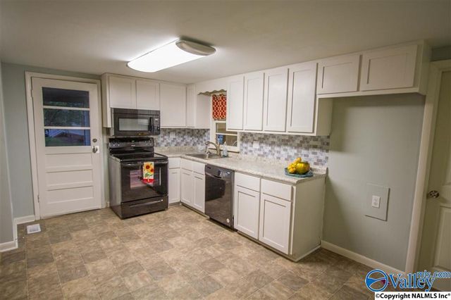 26602 Nick Davis Road, Athens, AL 35613
