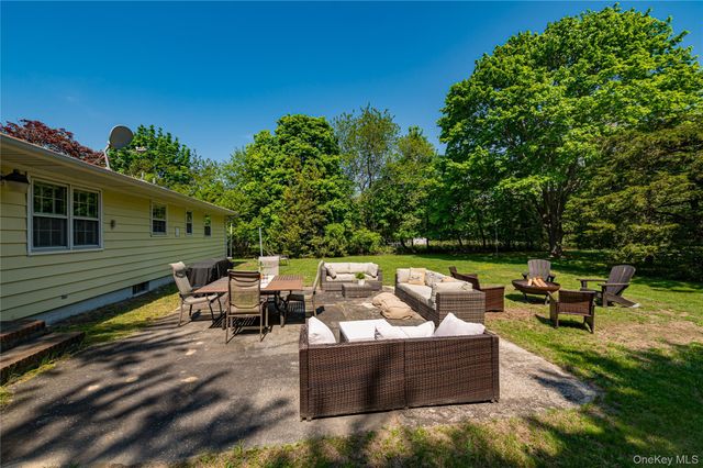 27 Sunset Avenue, East Quogue, NY 11942