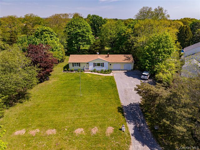 27 Sunset Avenue, East Quogue, NY 11942