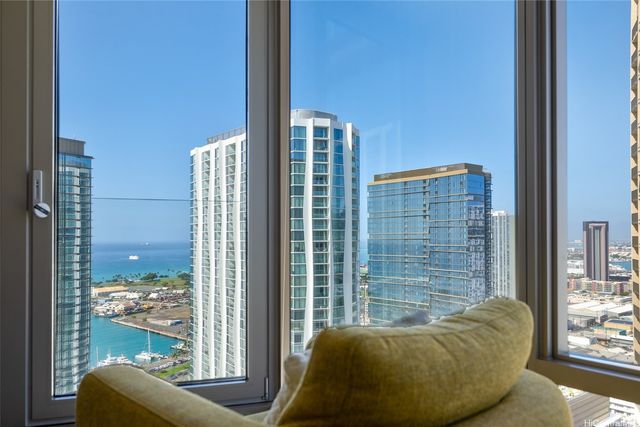 1001 Queen Street 3103, Honolulu, HI 96814