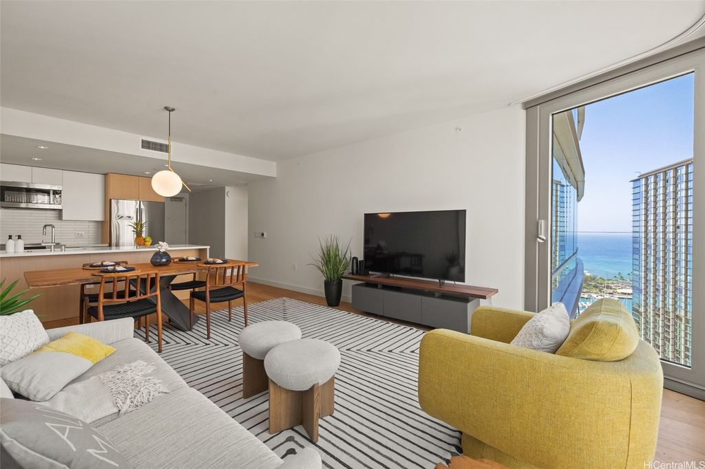 1001 Queen Street 3103, Honolulu, HI 96814