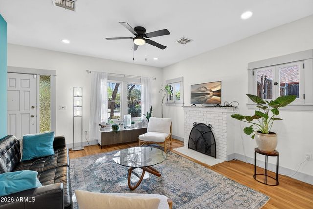 2022 N 11TH Street, Phoenix, AZ 85006