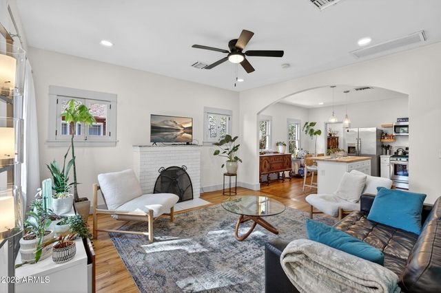 2022 N 11TH Street, Phoenix, AZ 85006